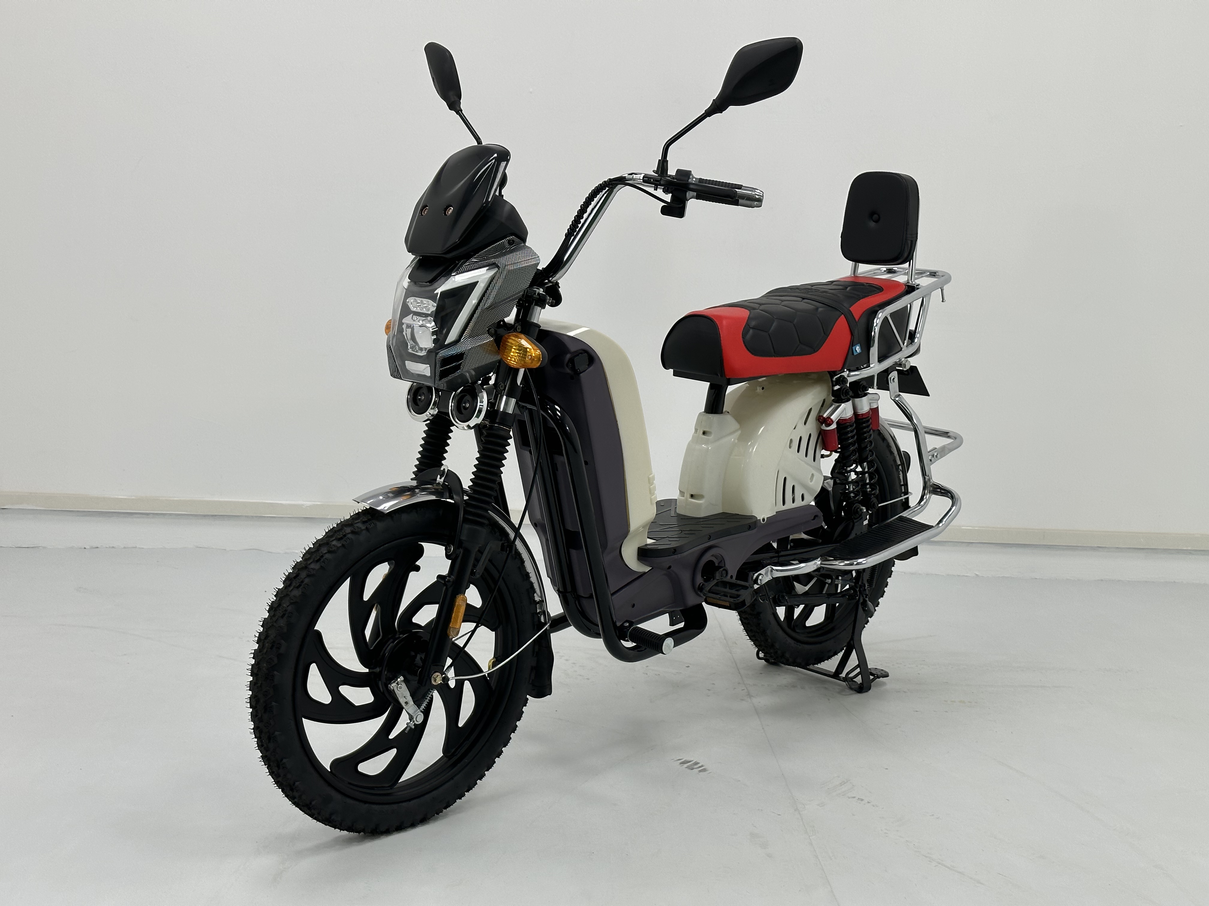 EB19